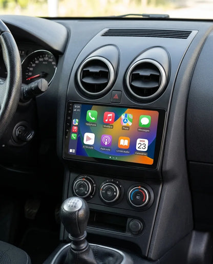 Simulation : autoradio CarPlay 9 pouces installé dans la console d'un Nissan Qashqai J10, Apple CarPlay en français